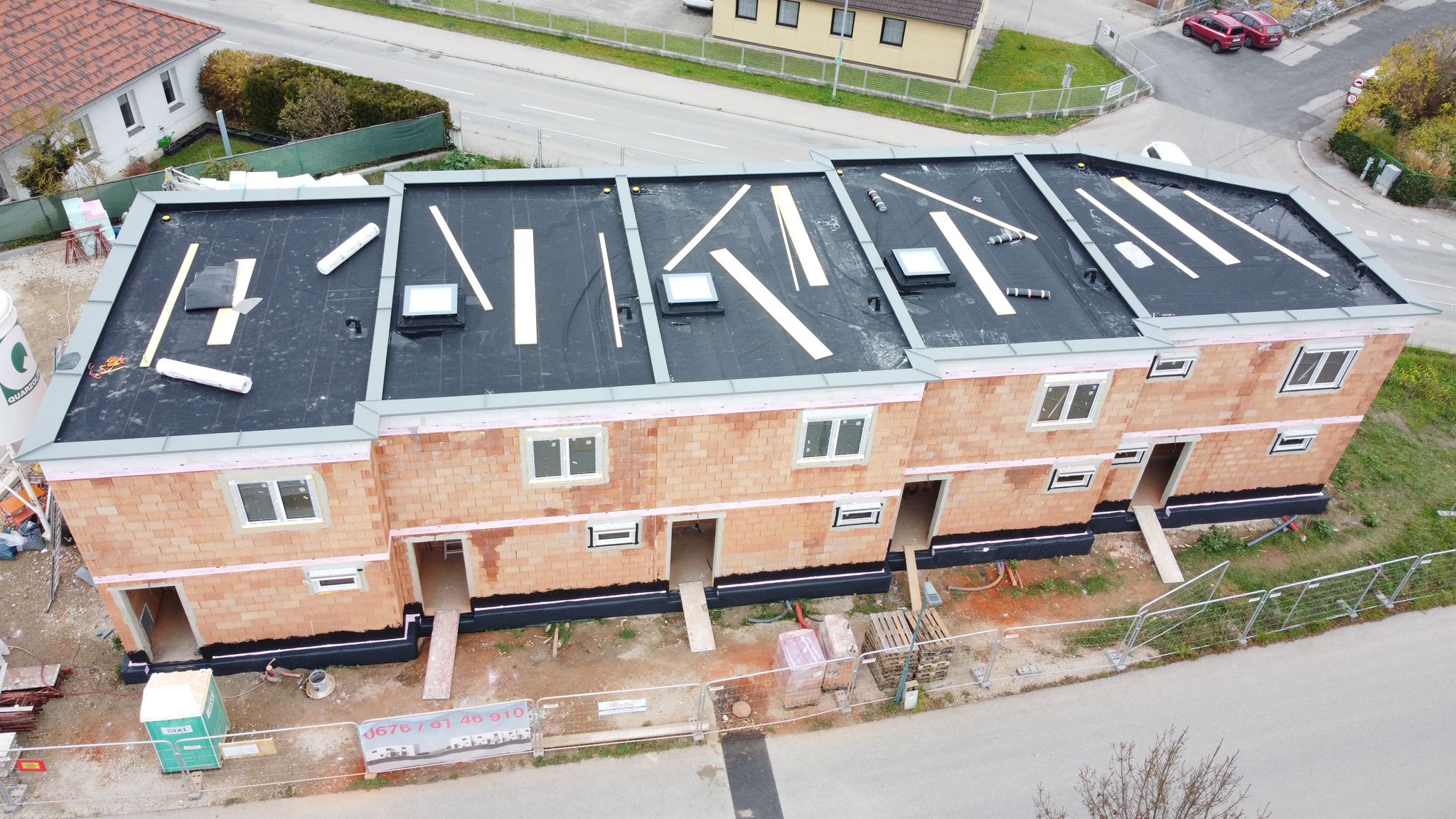 Flachdach-Neubau